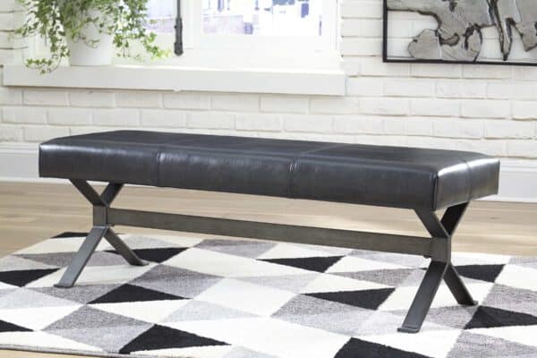 Lariland Bench